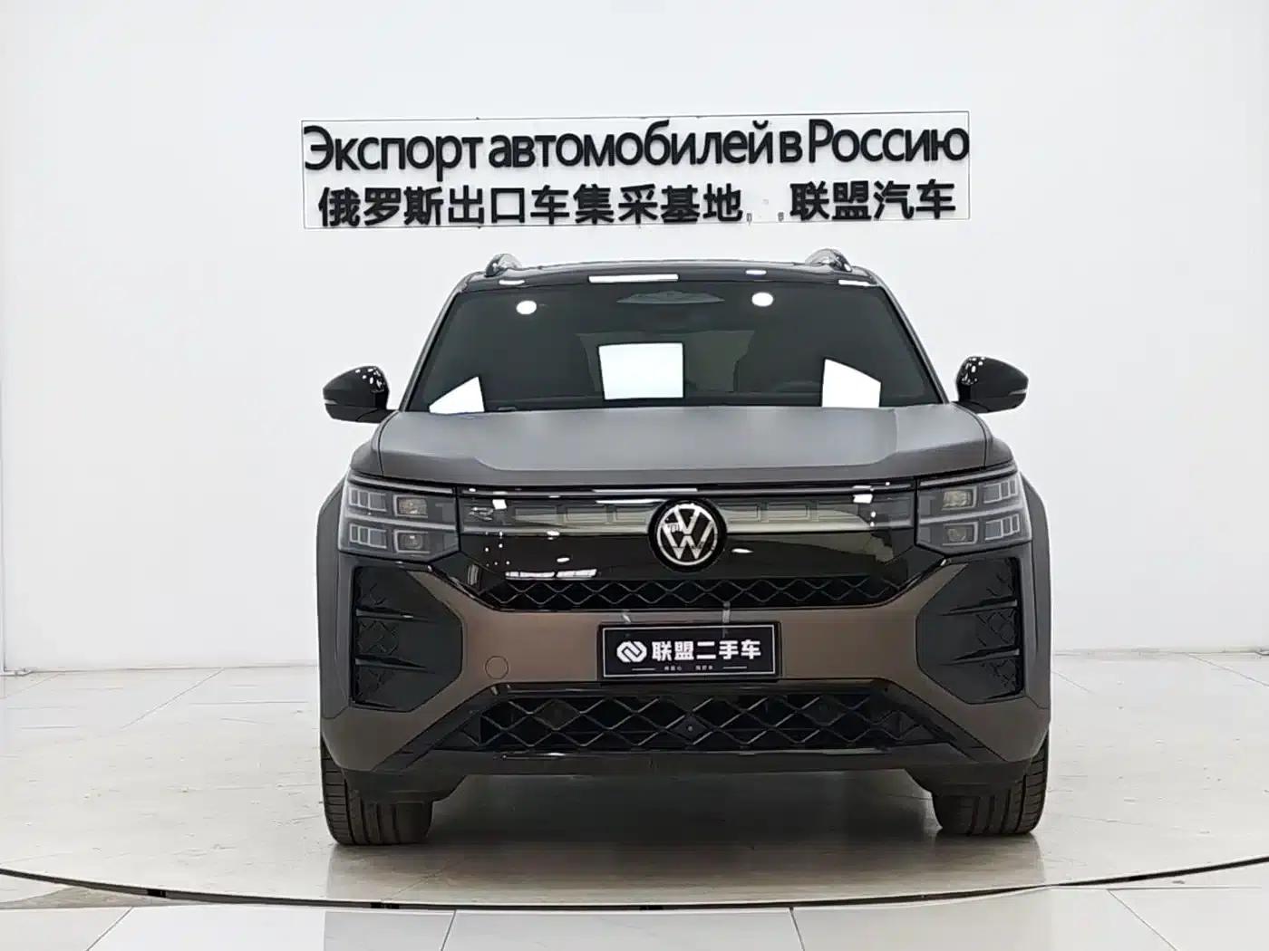 2025 Teramont Pro 450TSI 4WD Summit Edition — миниатюра 2