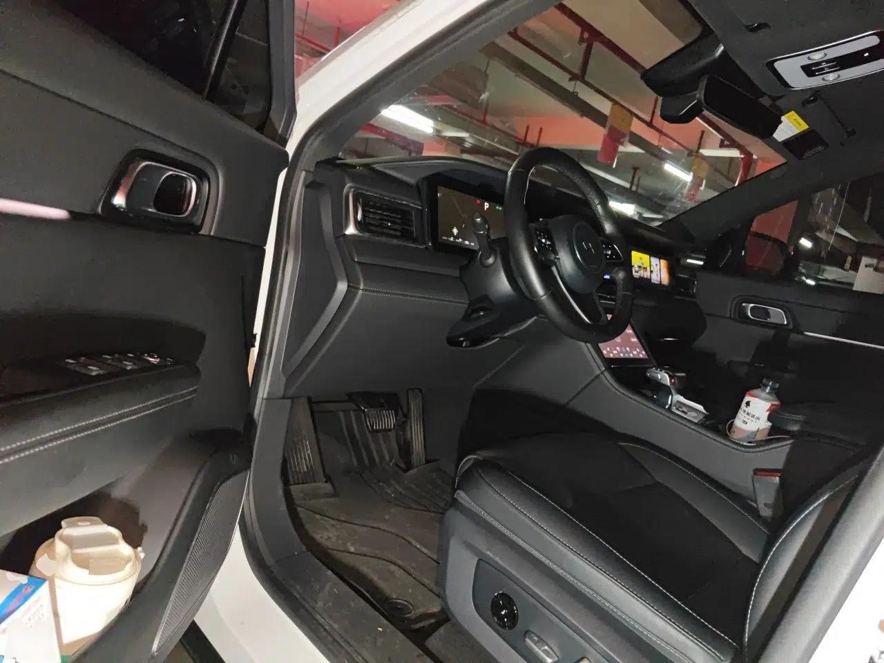 Li Auto ONE 2021 Extended-Range 6-Seater Version — миниатюра 16