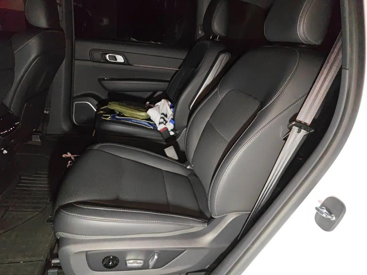 Li Auto ONE 2021 Extended-Range 6-Seater Version — миниатюра 17
