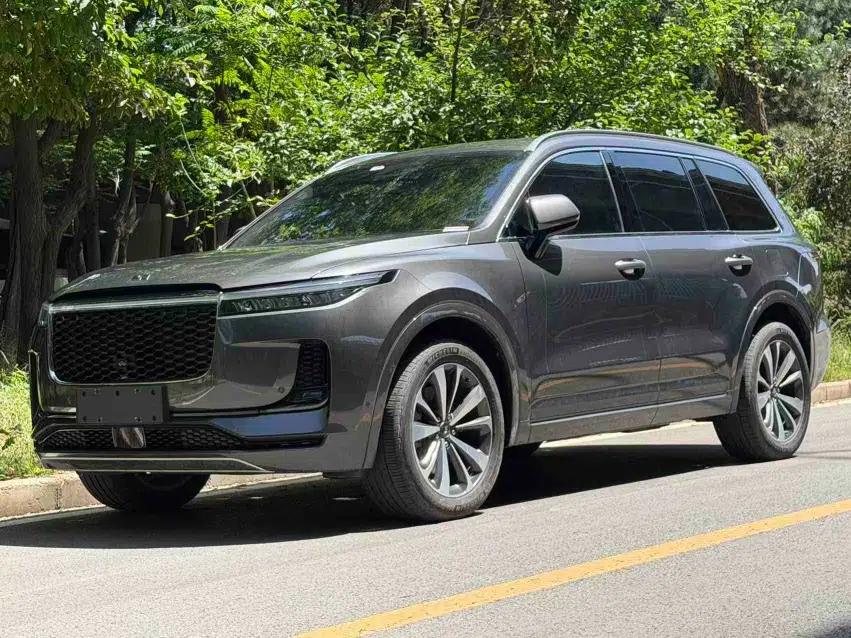 Li Auto ONE 2021 Extended-Range 6-Seater Version — миниатюра 1