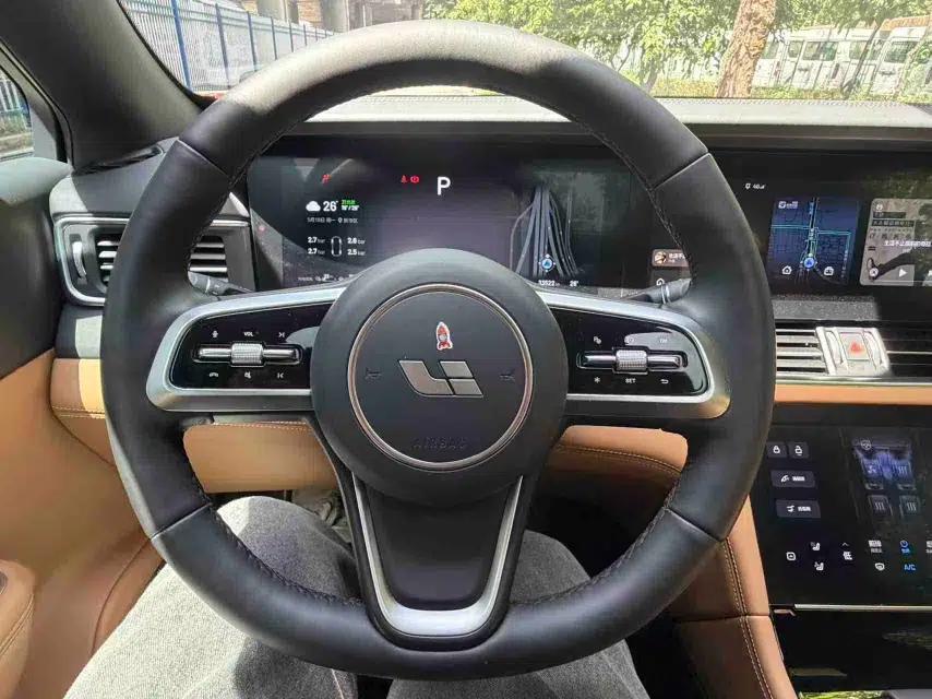 Li Auto ONE 2021 Extended-Range 6-Seater Version — миниатюра 11