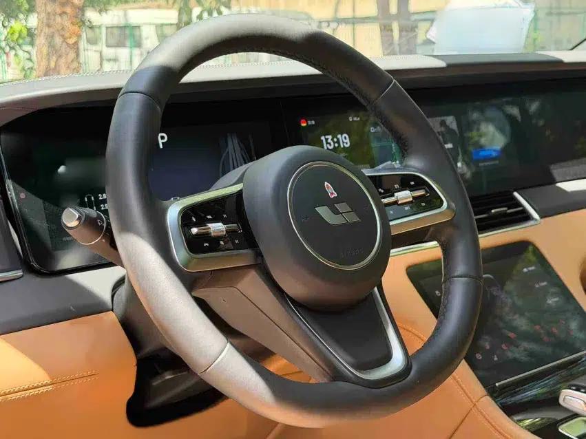Li Auto ONE 2021 Extended-Range 6-Seater Version — миниатюра 12