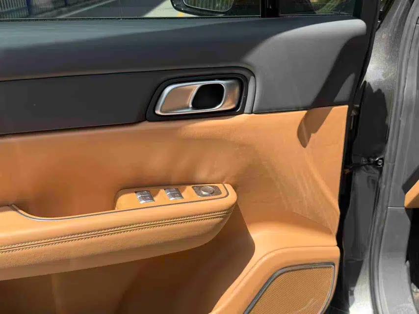 Li Auto ONE 2021 Extended-Range 6-Seater Version — миниатюра 20