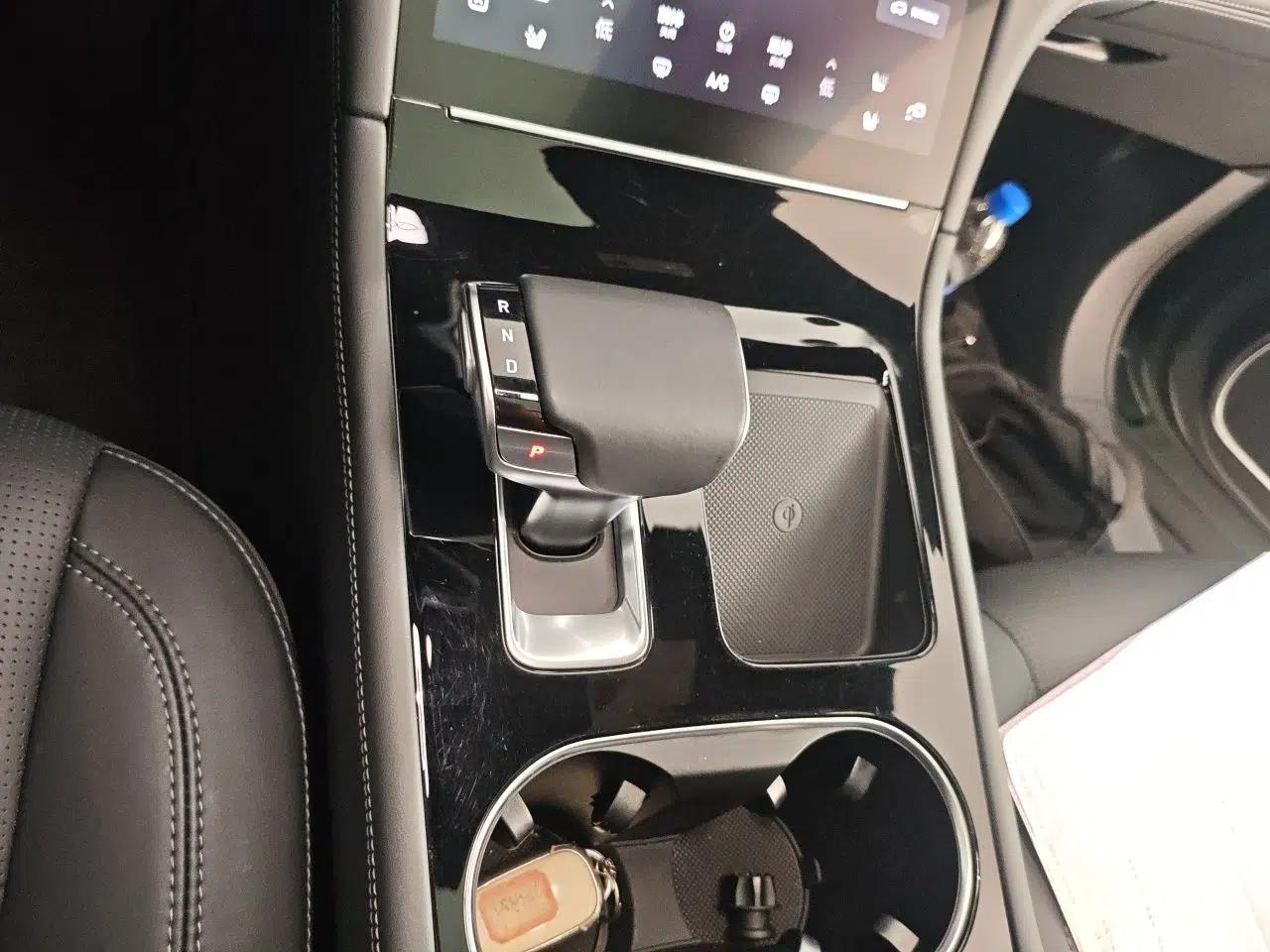 Li Auto ONE 2021 Extended-Range 6-Seater Version — миниатюра 14