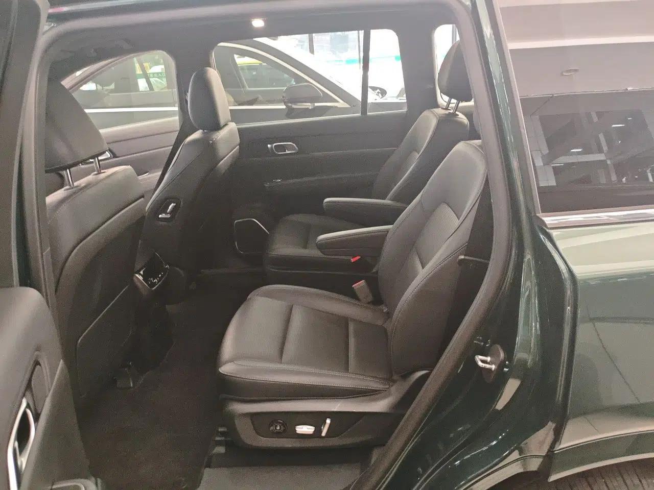Li Auto ONE 2021 Extended-Range 6-Seater Version — миниатюра 17