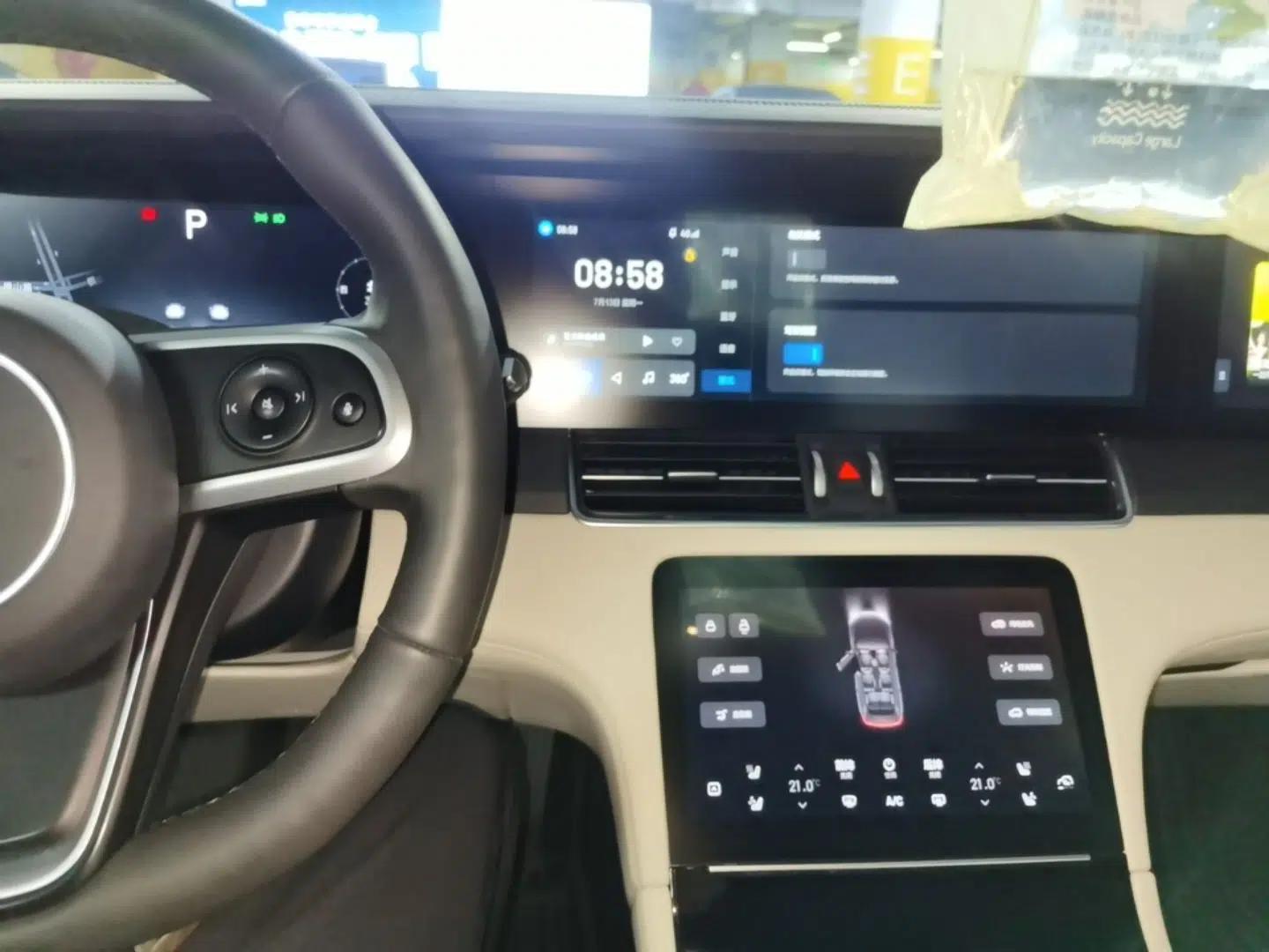 Li Auto ONE 2020 Extended-Range 6-Seater Version — миниатюра 15