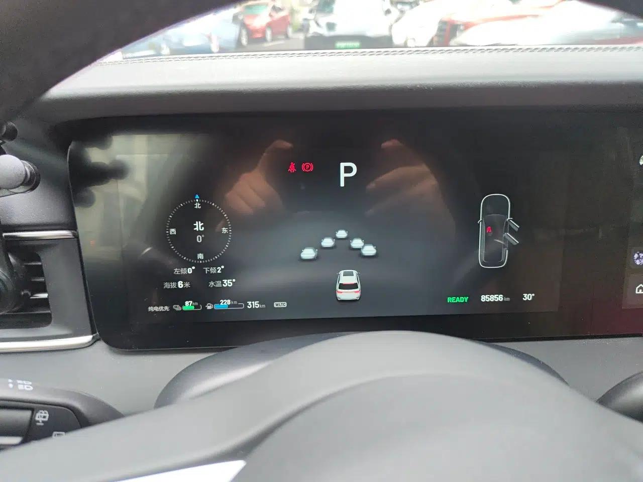 Li Auto ONE 2020 Extended-Range 6-Seater Version — миниатюра 11