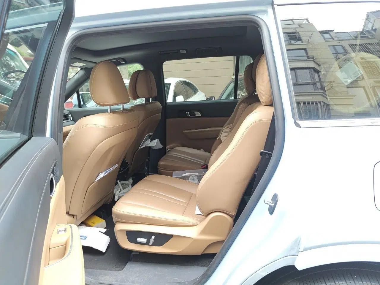 Li Auto ONE 2020 Extended-Range 6-Seater Version — миниатюра 17