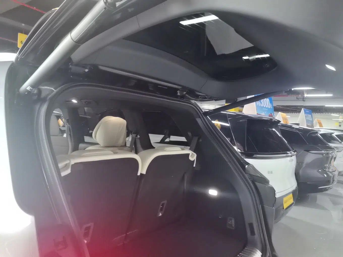 Li Auto ONE 2021 Extended-Range 6-Seater Version — миниатюра 22