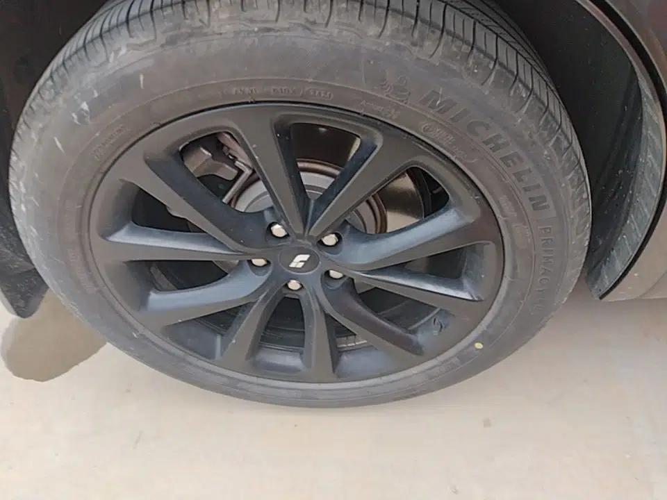 Li Auto ONE 2021 Extended-Range 6-Seater Version — миниатюра 11