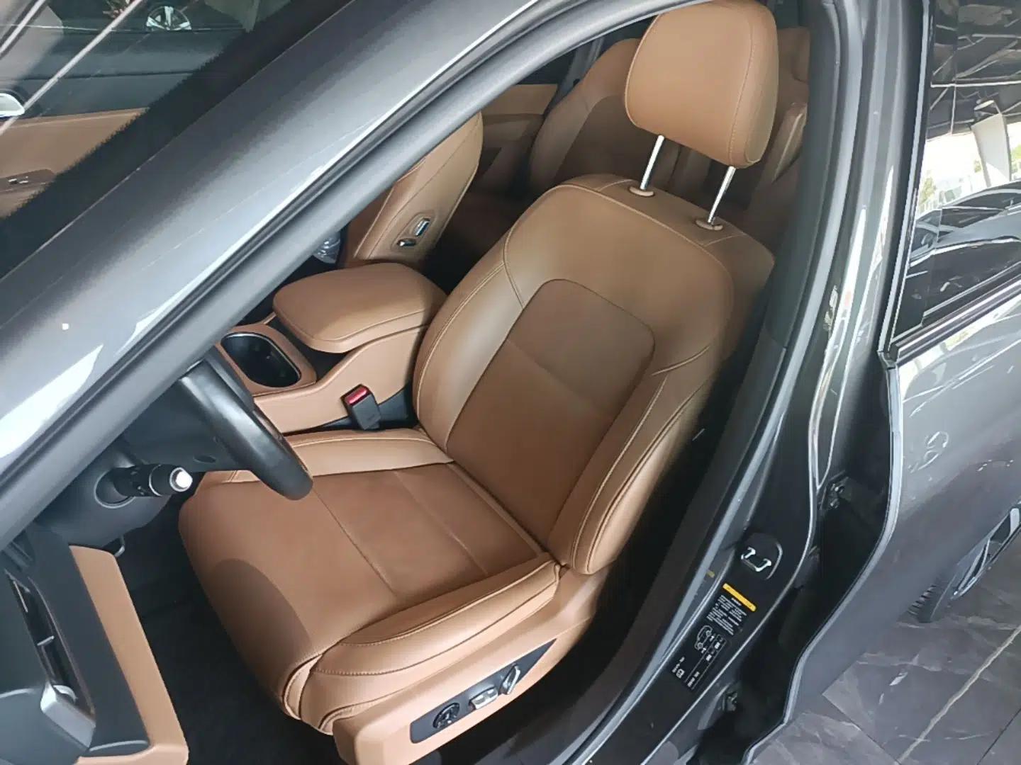Li Auto ONE 2021 Extended-Range 6-Seater Version — миниатюра 22