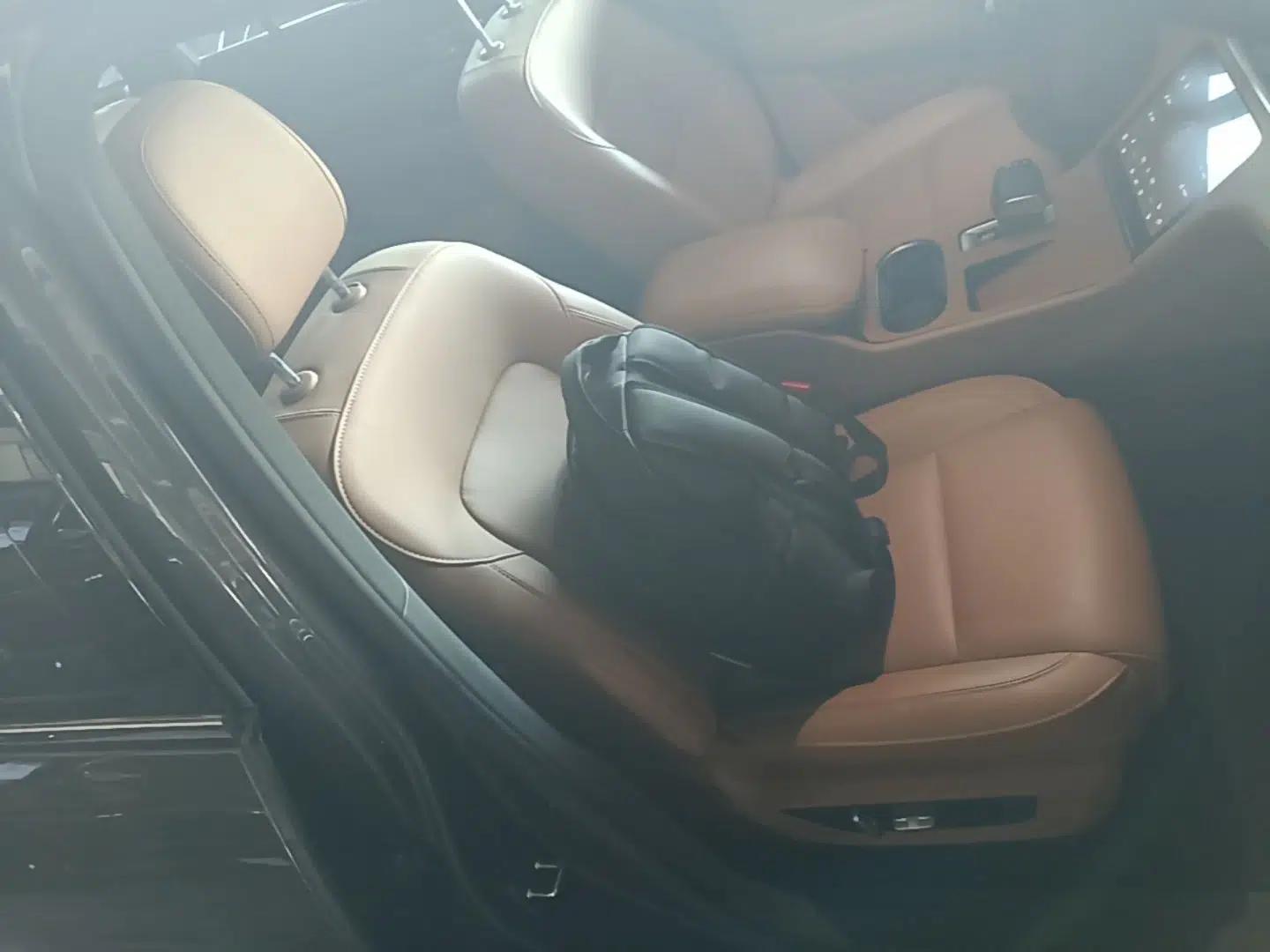 Li Auto ONE 2021 Extended-Range 6-Seater Version — миниатюра 24
