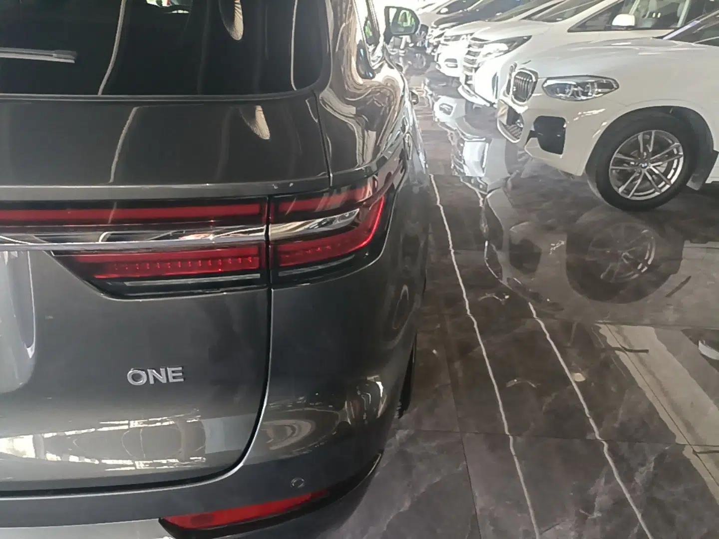 Li Auto ONE 2021 Extended-Range 6-Seater Version — миниатюра 9