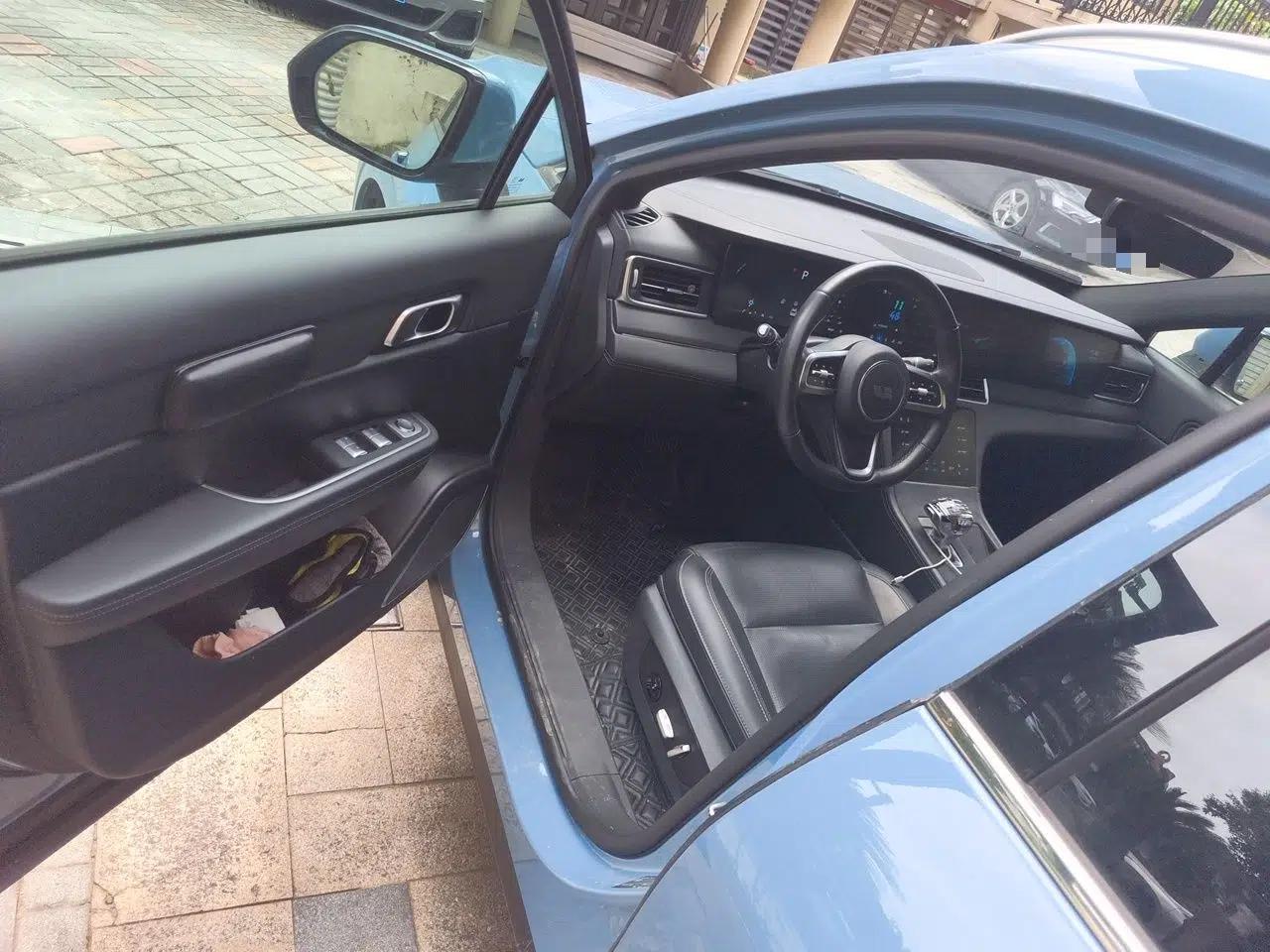 Li Auto ONE 2021 Extended-Range 6-Seater Version — миниатюра 16
