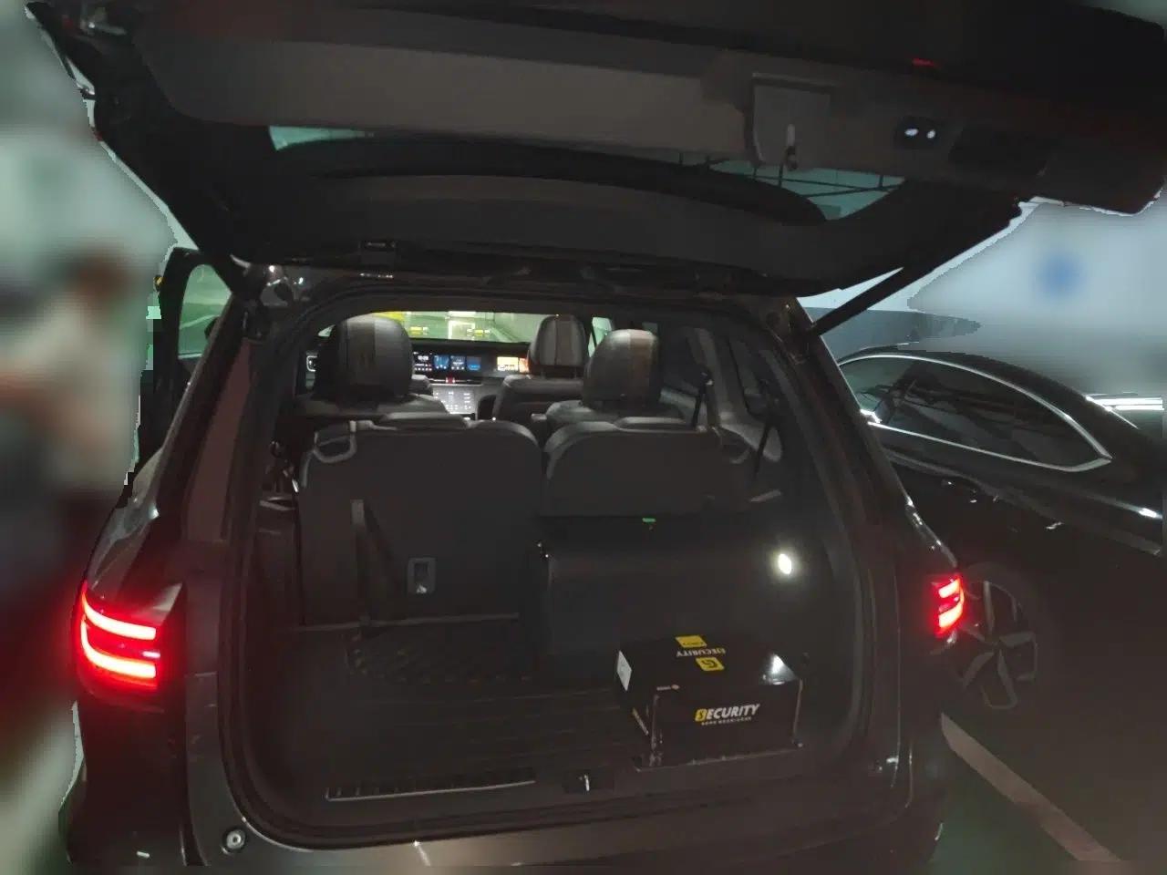 Li Auto ONE 2020 Extended-Range 6-Seater Version — миниатюра 19