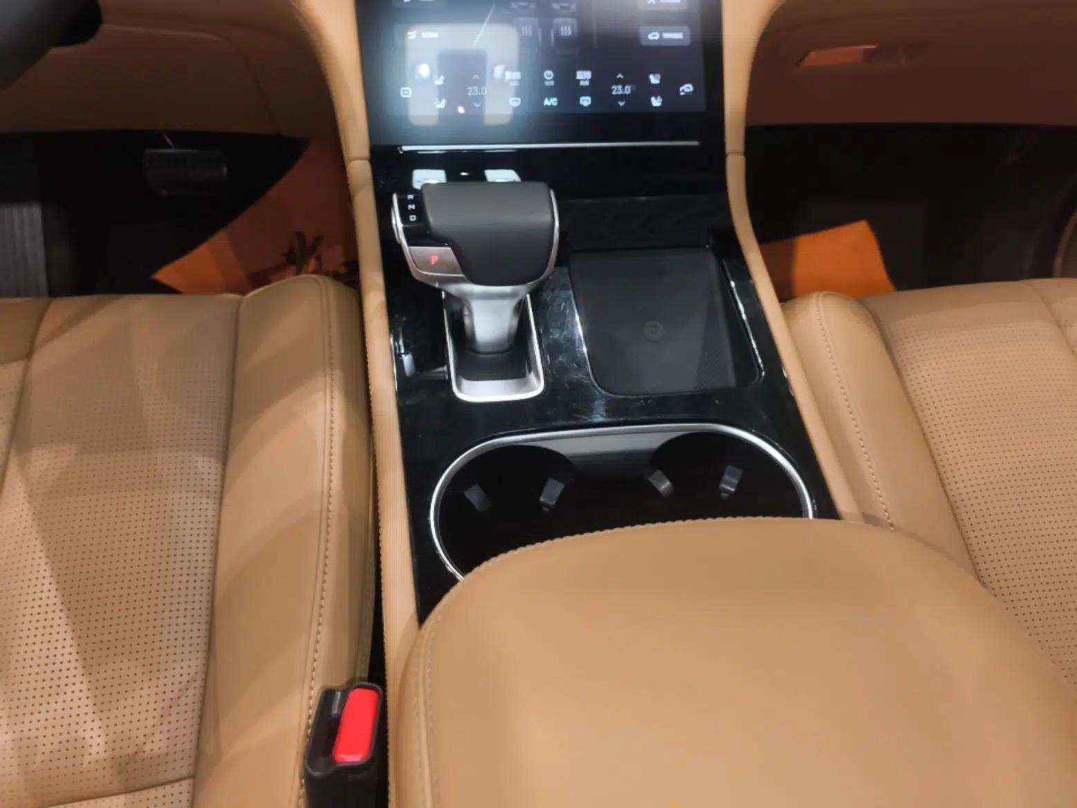 Li Auto ONE 2020 Extended-Range 6-Seater Version — миниатюра 21
