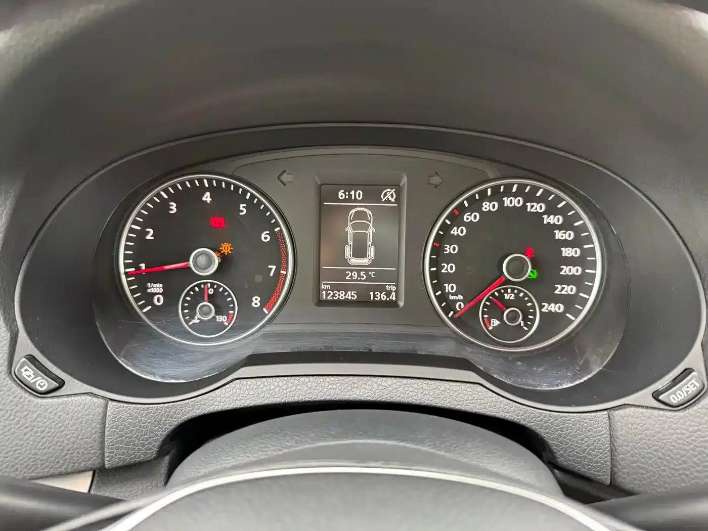 2016 Sharan 280TSI Enjoyment Edition 7-Seater — миниатюра 23