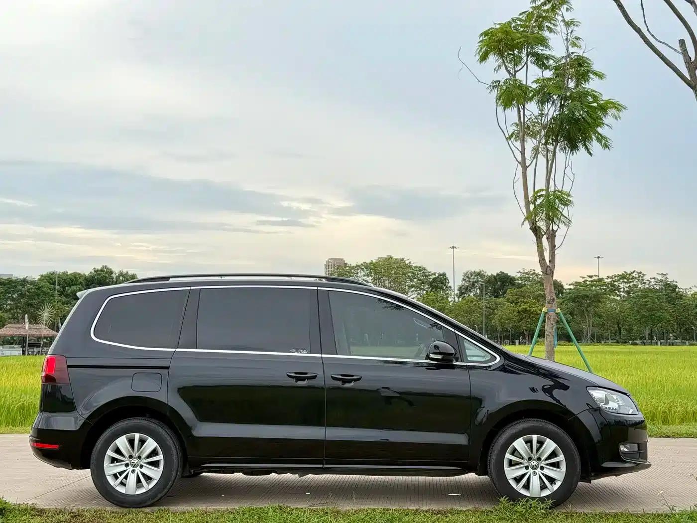 2016 Sharan 280TSI Enjoyment Edition 7-Seater — миниатюра 5