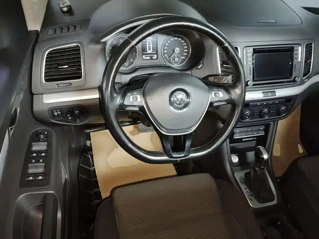 2018 Sharan Facelift 380TSI Comfort 6-Seater — миниатюра 11
