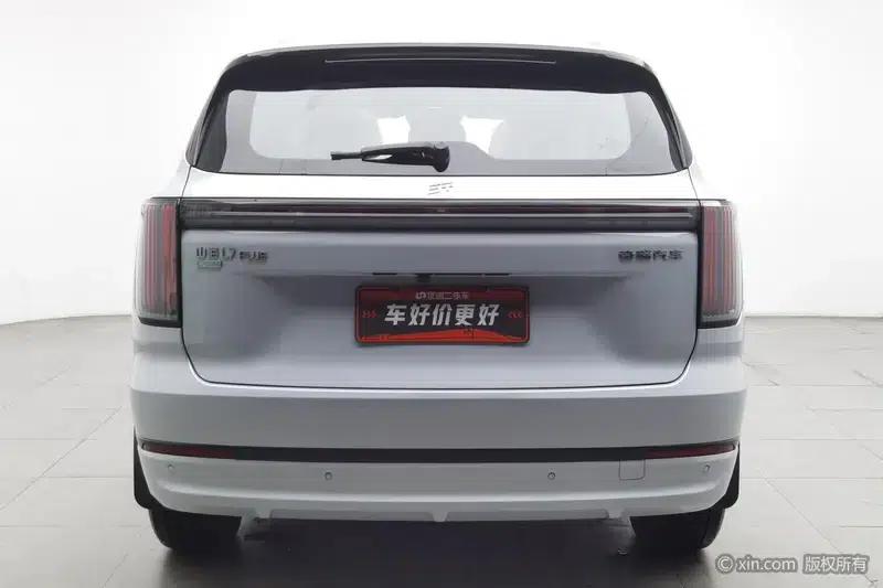 Jetour Mountain & Sea L7 PLUS 2026 Model, 121km/h, 5-seater Comfort Edition — миниатюра 3