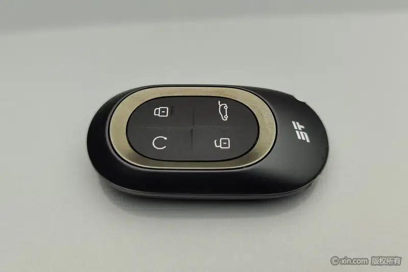 Jetour Mountain & Sea L7 PLUS 2026 Model, 121km/h, 5-seater Comfort Edition — миниатюра 6