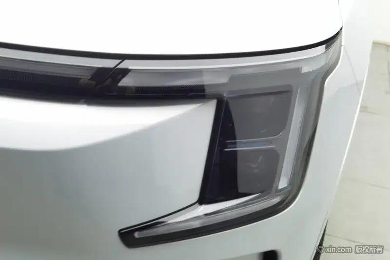 Jetour Mountain & Sea L7 PLUS 2026 Model, 121km/h, 5-seater Comfort Edition — миниатюра 7