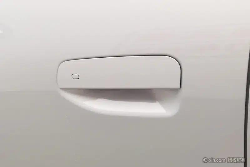 Jetour Mountain & Sea L7 PLUS 2026 Model, 121km/h, 5-seater Comfort Edition — миниатюра 9