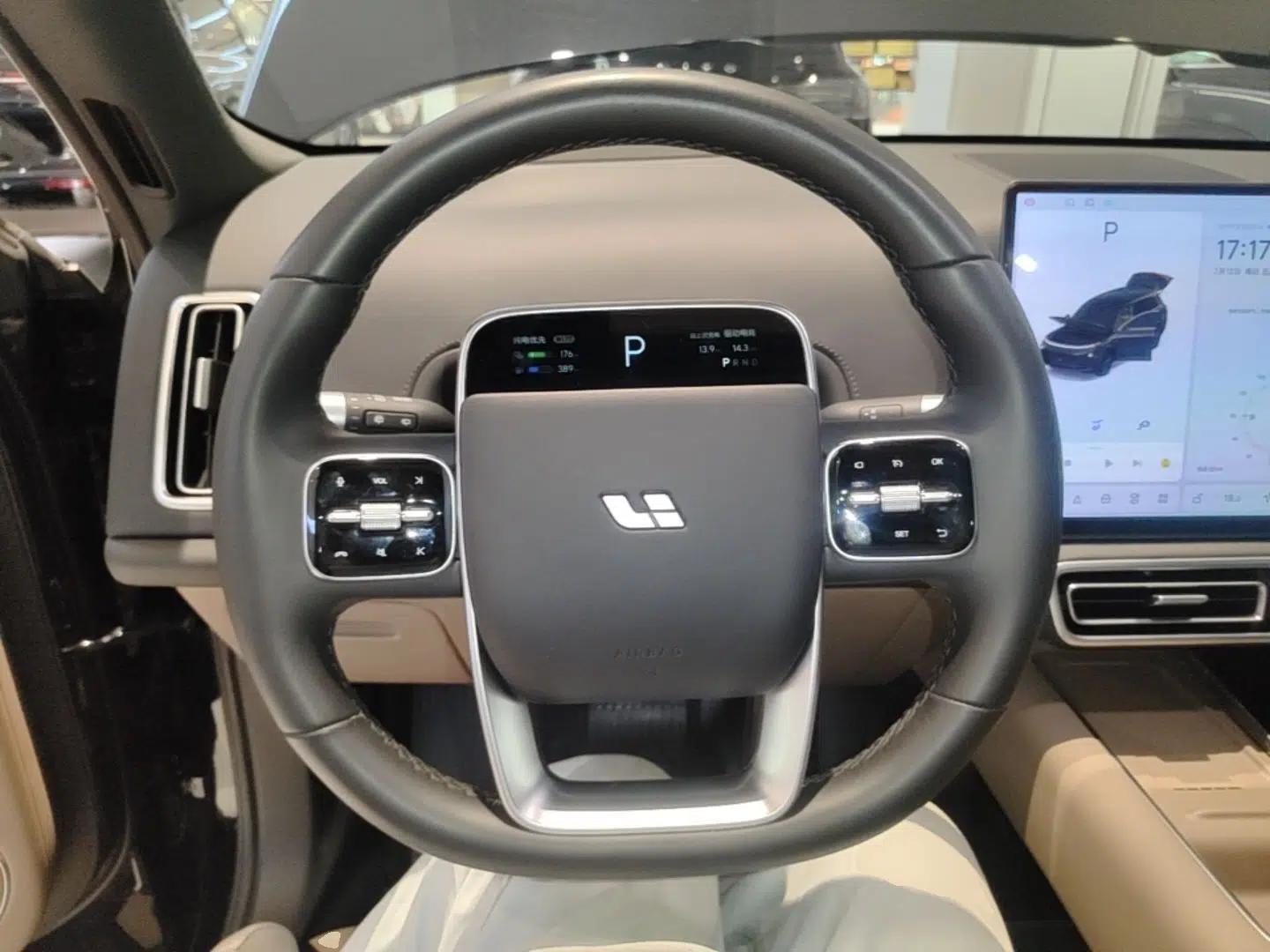 Li Auto L9 2025 Pro Smart Refreshed Edition — миниатюра 13