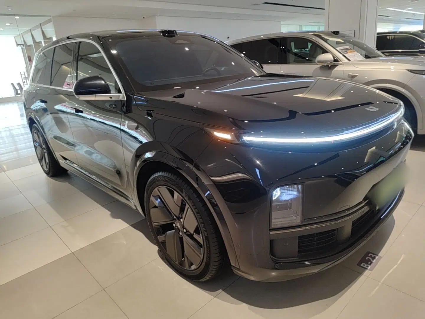 Li Auto L9 2025 Pro Smart Refreshed Edition — миниатюра 3