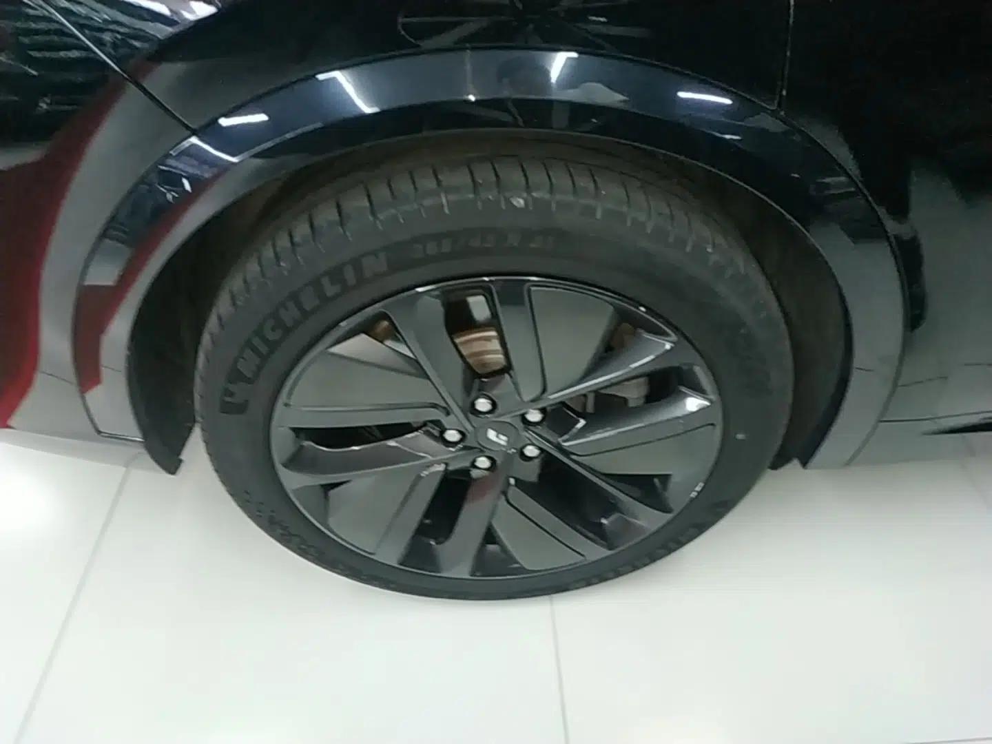Li Auto L9 2022 Max model — миниатюра 11