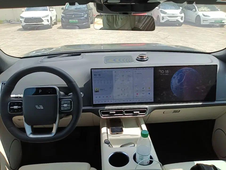 Li Auto L9 2022 Max model — миниатюра 17