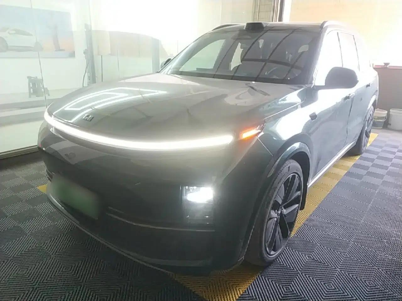 Li Auto L9 2022 Max model — миниатюра 1