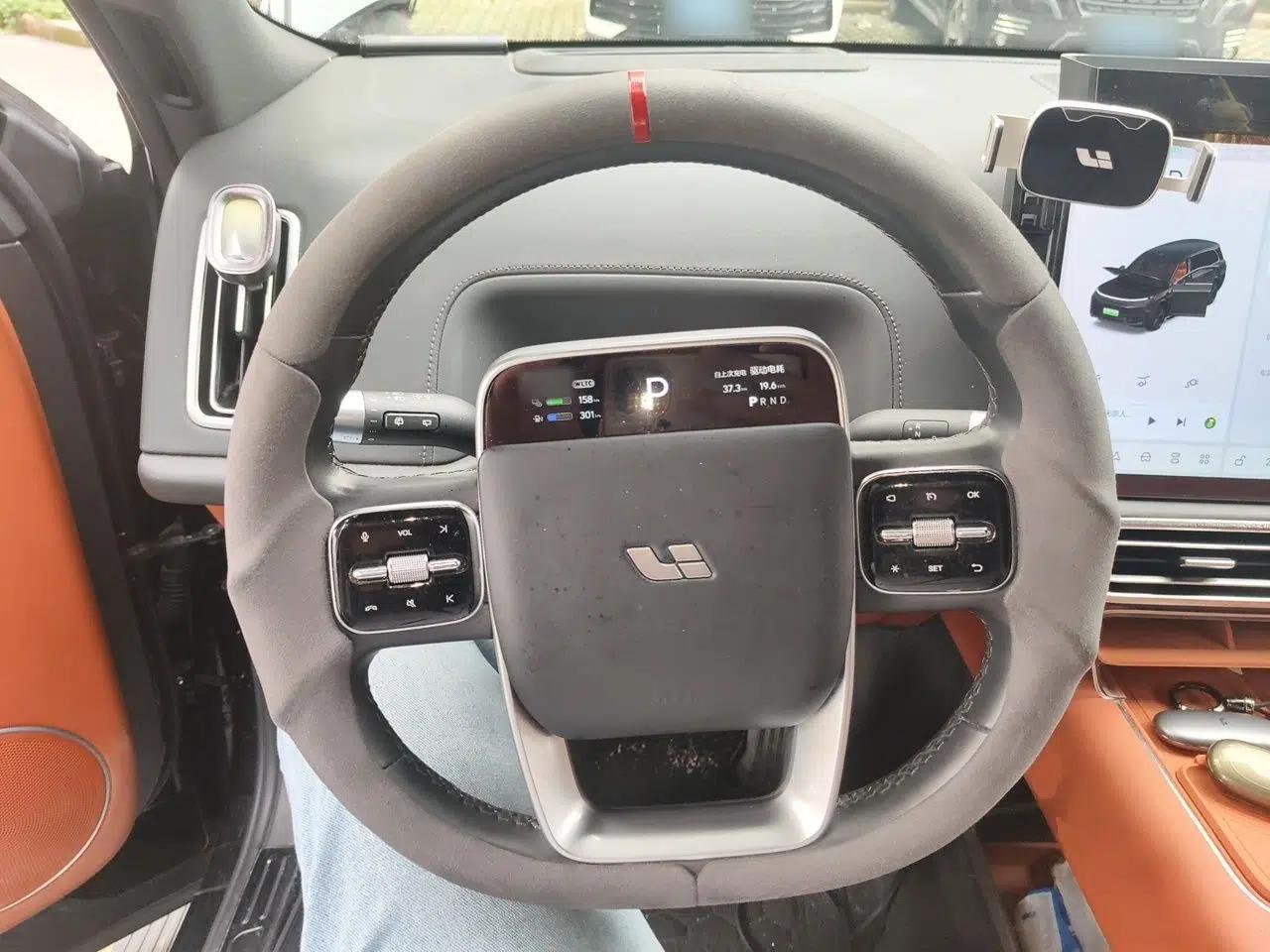 Li Auto L9 2024 Ultra Model — миниатюра 10