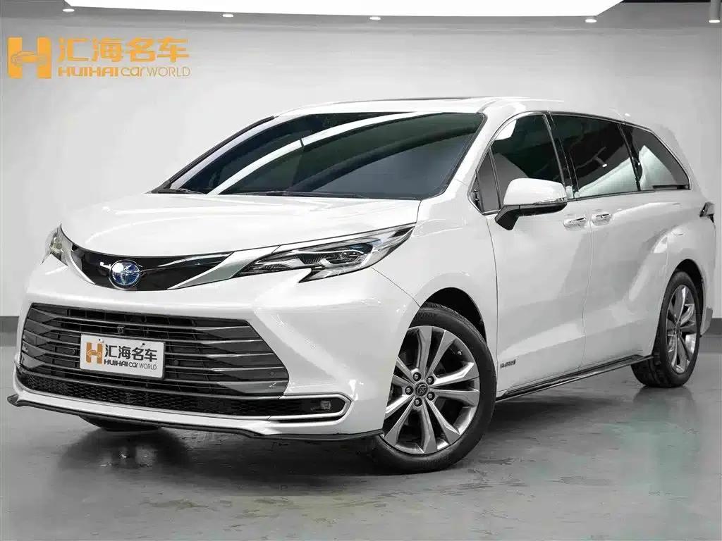 2024 Sienna 2.5L Hybrid Premium Edition — миниатюра 1