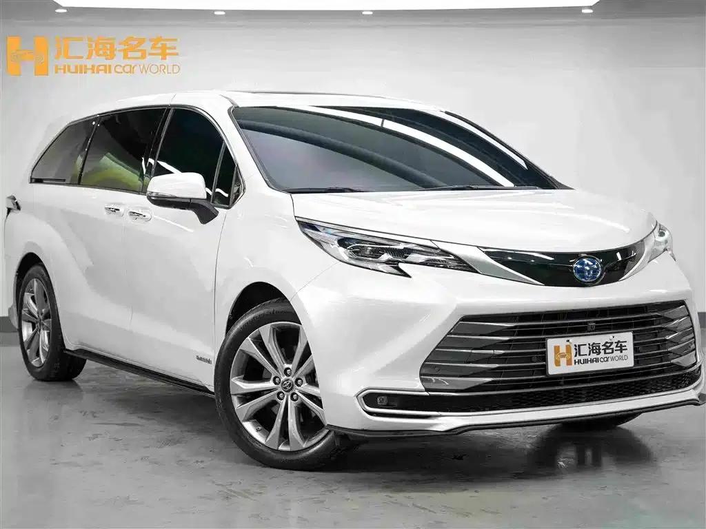 2024 Sienna 2.5L Hybrid Premium Edition — миниатюра 3