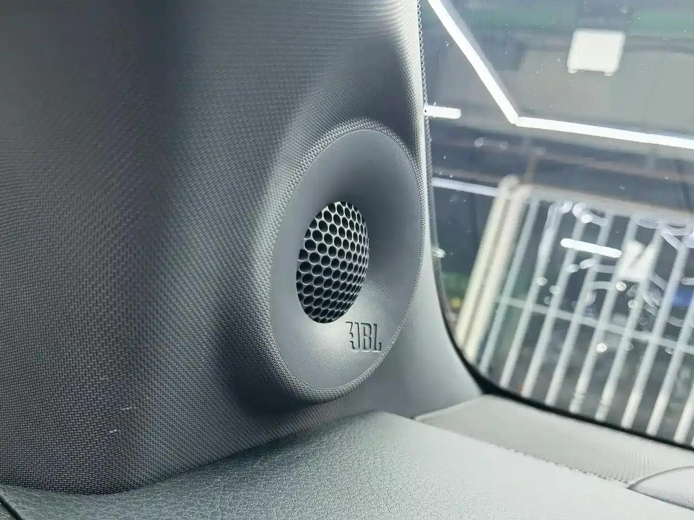 2021 Sienna 2.5L Hybrid Platinum Edition — миниатюра 17