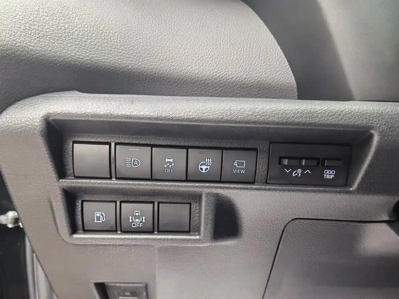 2021 Sienna 2.5L Hybrid Platinum Edition — миниатюра 18