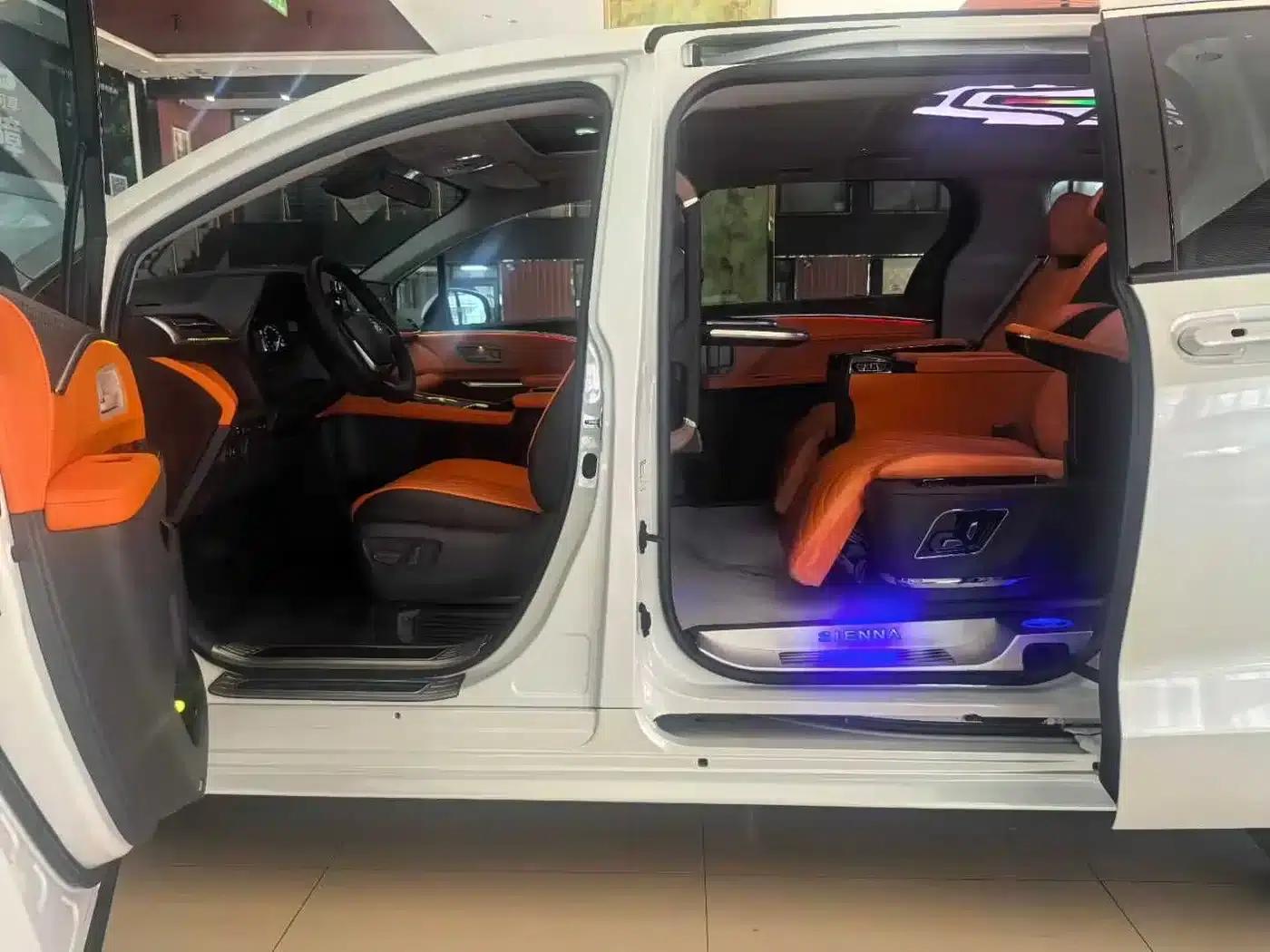 2024 Sienna 2.5L Hybrid Comfort Edition — миниатюра 11