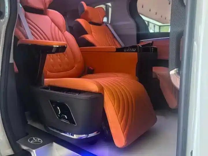 2024 Sienna 2.5L Hybrid Comfort Edition — миниатюра 12