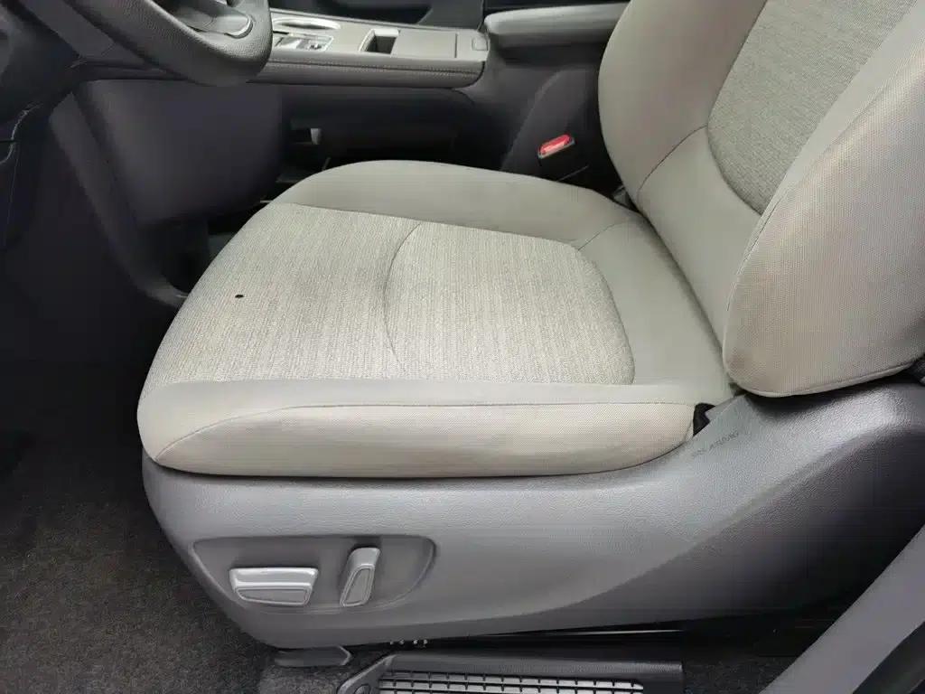 2023 Sienna 2.5L Hybrid Comfort Edition — миниатюра 20