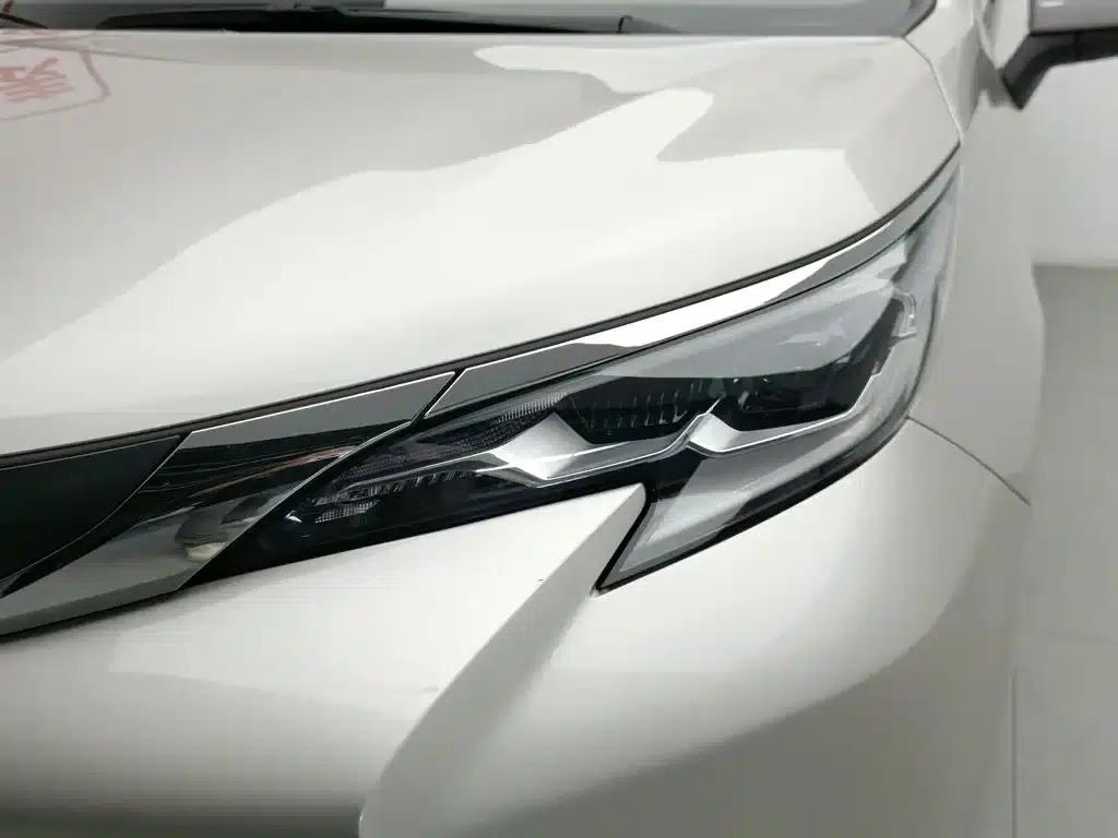 2023 Sienna 2.5L Hybrid Comfort Edition — миниатюра 7