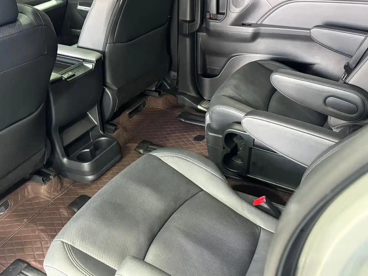 2024 Sienna 2.5L Hybrid AWD Premium Edition — миниатюра 7