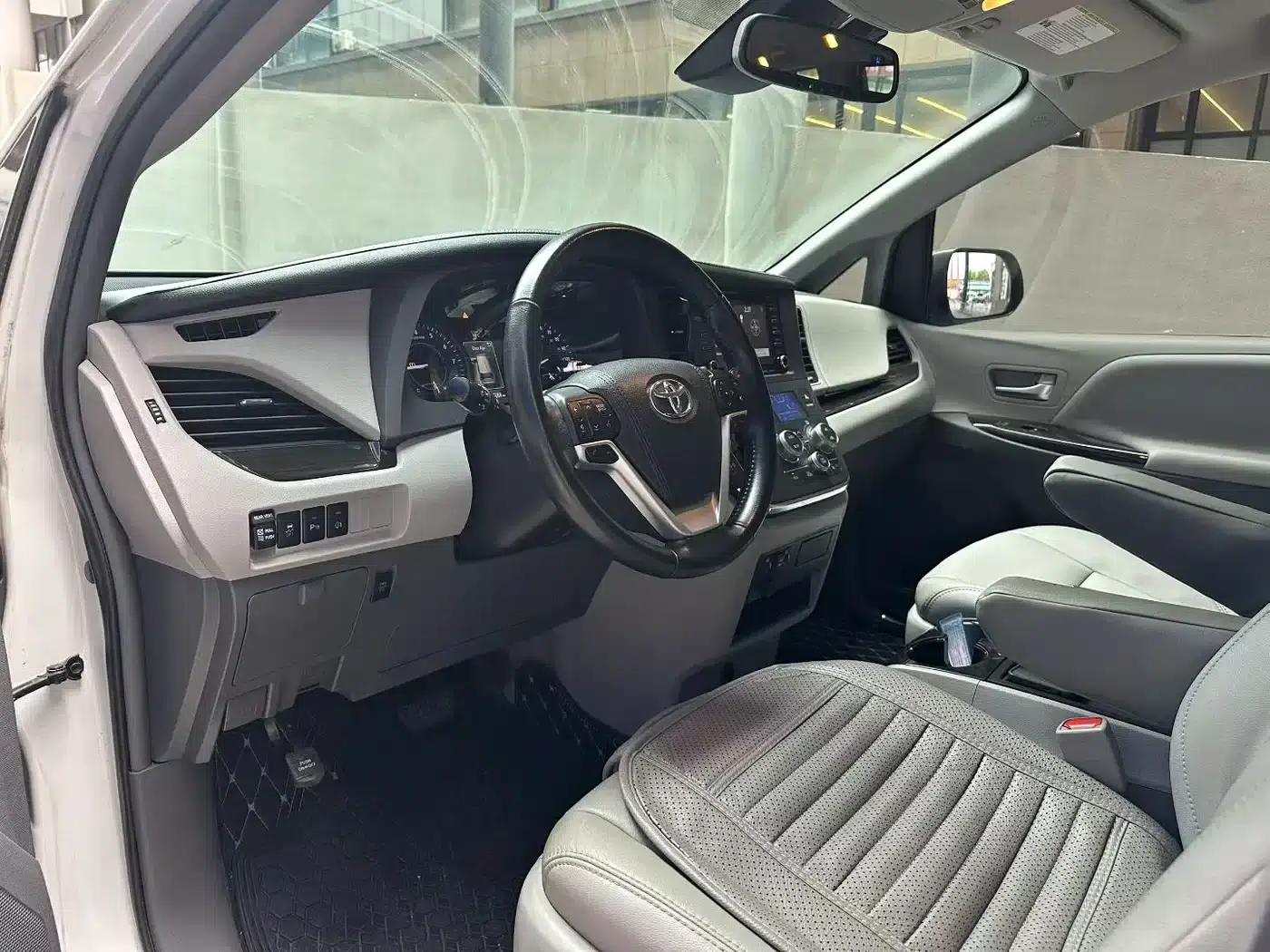 2015 SIENNA 3.5L AWD — миниатюра 6