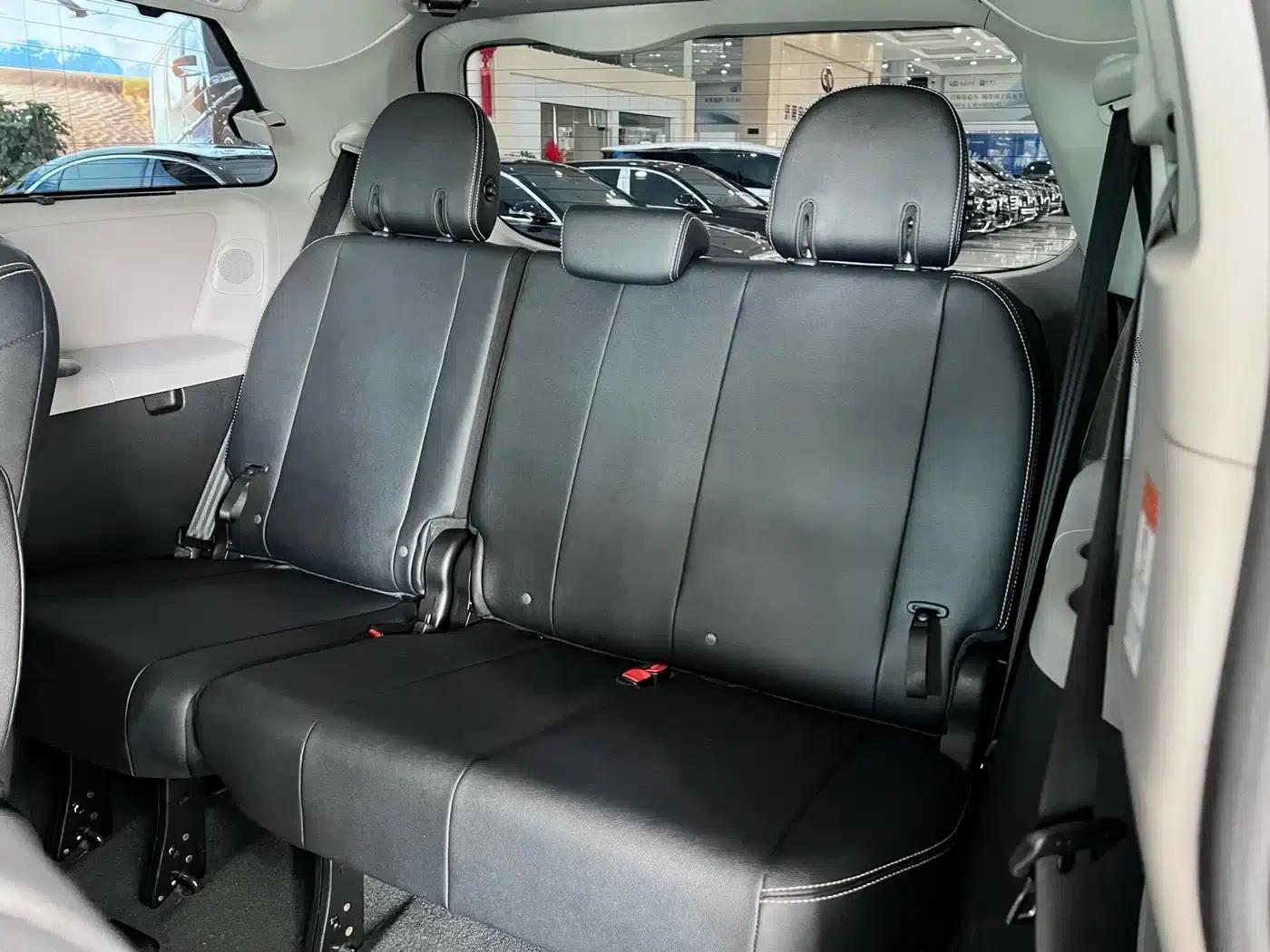 2019 SIENNA 3.5L Canadian Spec — миниатюра 11