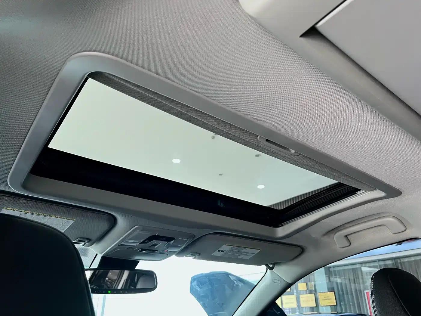 2019 SIENNA 3.5L Canadian Spec — миниатюра 12