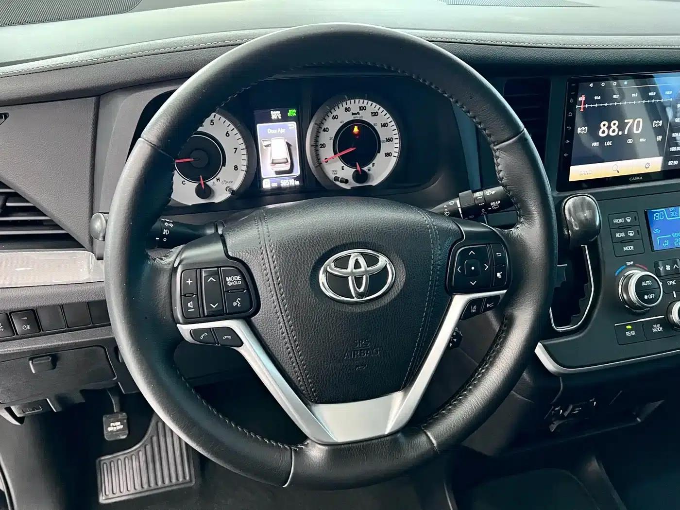 2019 SIENNA 3.5L Canadian Spec — миниатюра 15