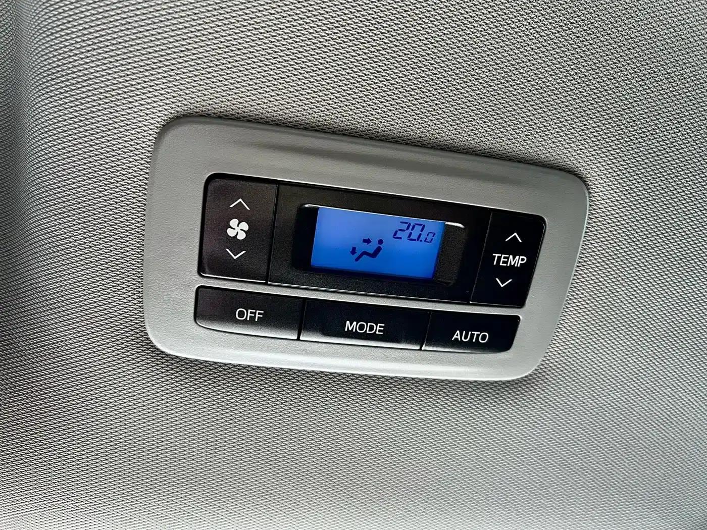 2019 SIENNA 3.5L Canadian Spec — миниатюра 19