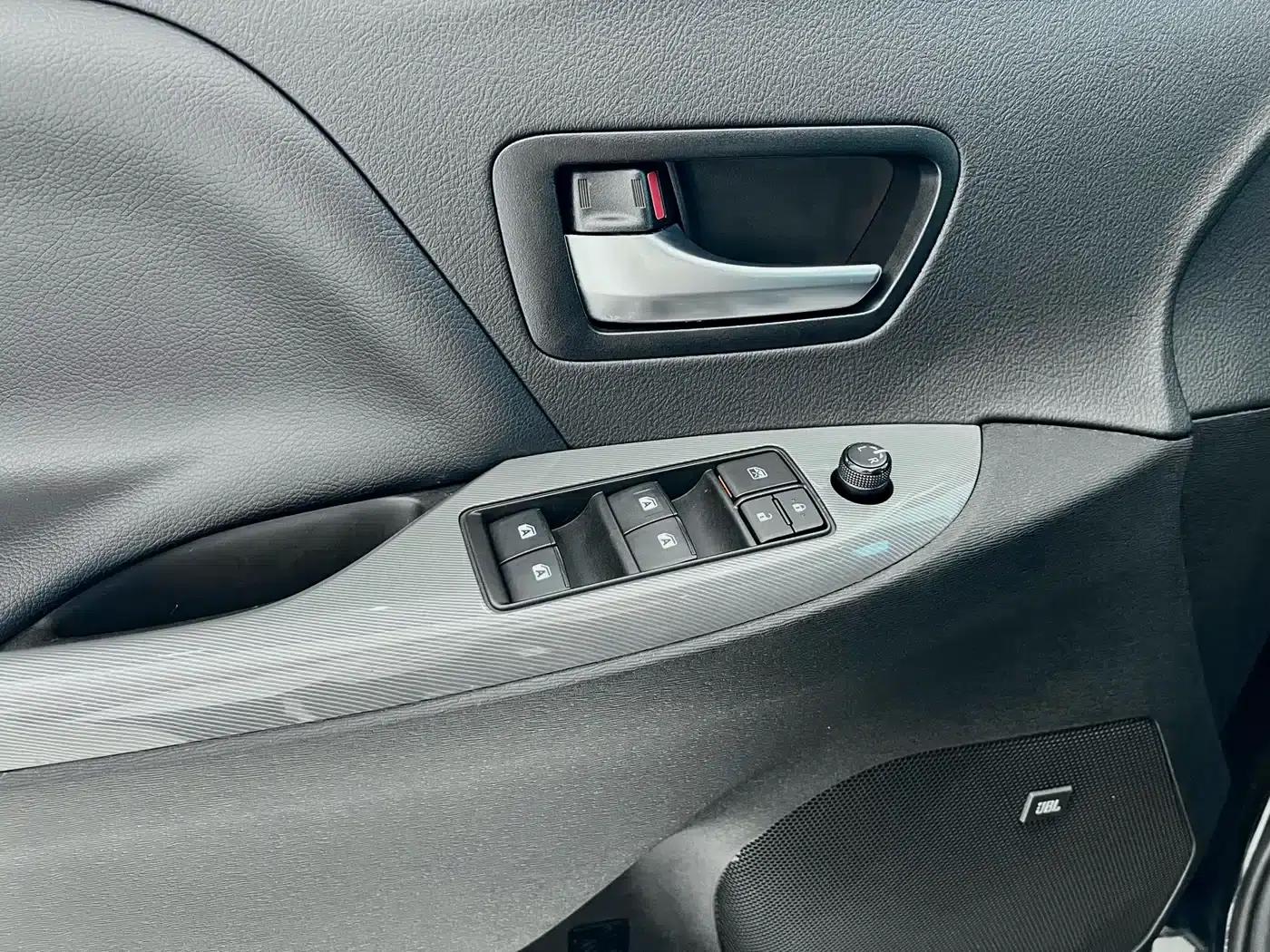 2019 SIENNA 3.5L Canadian Spec — миниатюра 21