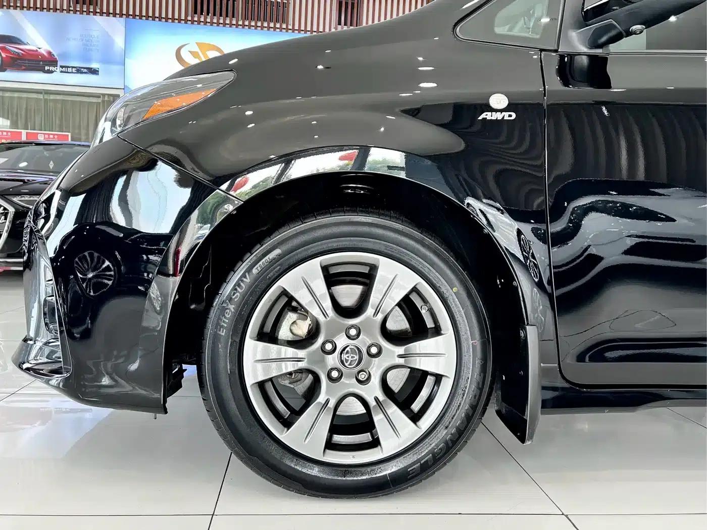 2019 SIENNA 3.5L Canadian Spec — миниатюра 25