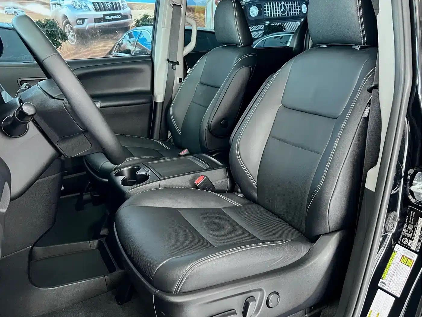 2019 SIENNA 3.5L Canadian Spec — миниатюра 6